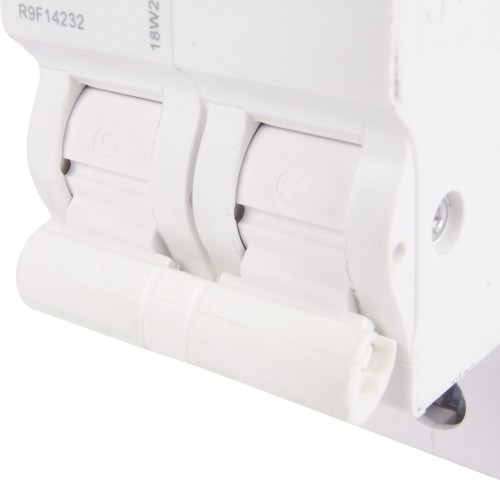 Выключатель автоматический Schneider Electric Resi9 2 полюса 32 A