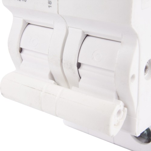 Выключатель автоматический Schneider Electric Resi9 2 полюса 40 A